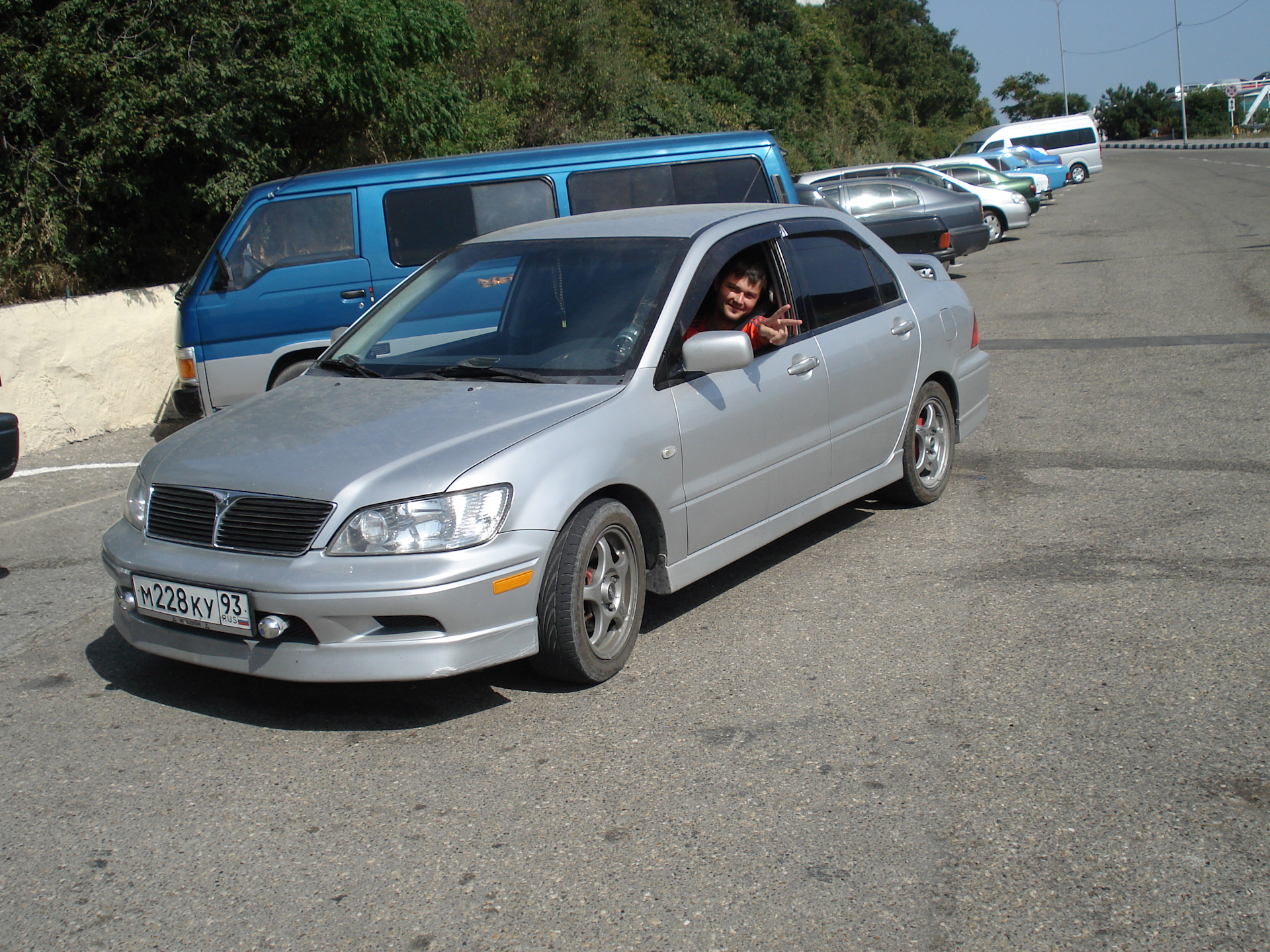 Отличия lancer от lancer cedia