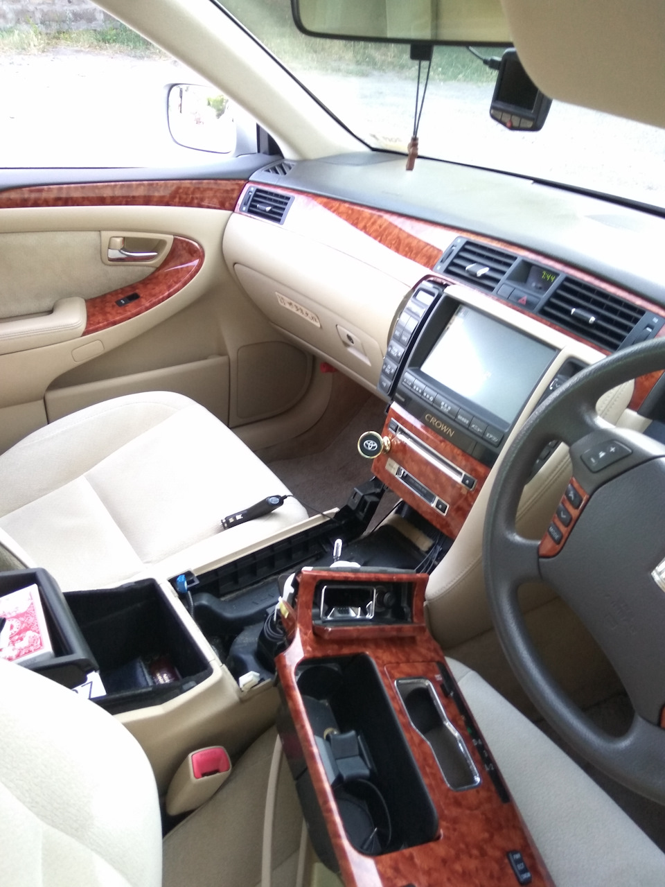 Toyota Crown 2005 салон