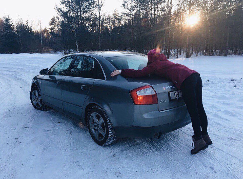 перегорел ближний свет audi a4