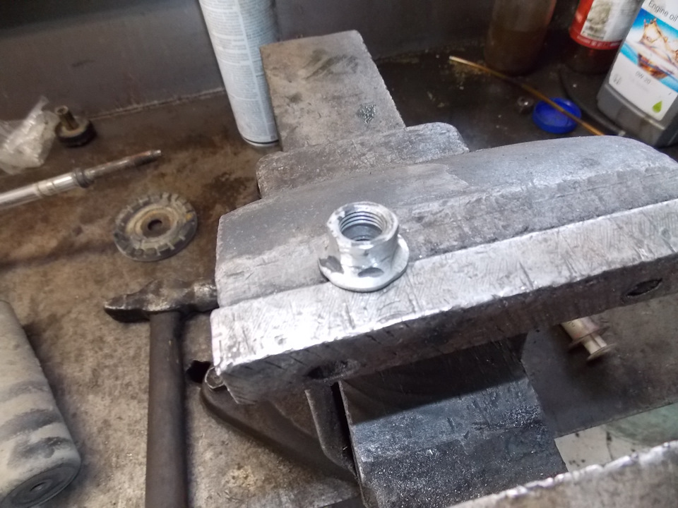 1050c36s 960 амортизаторы задней двери honda orthia