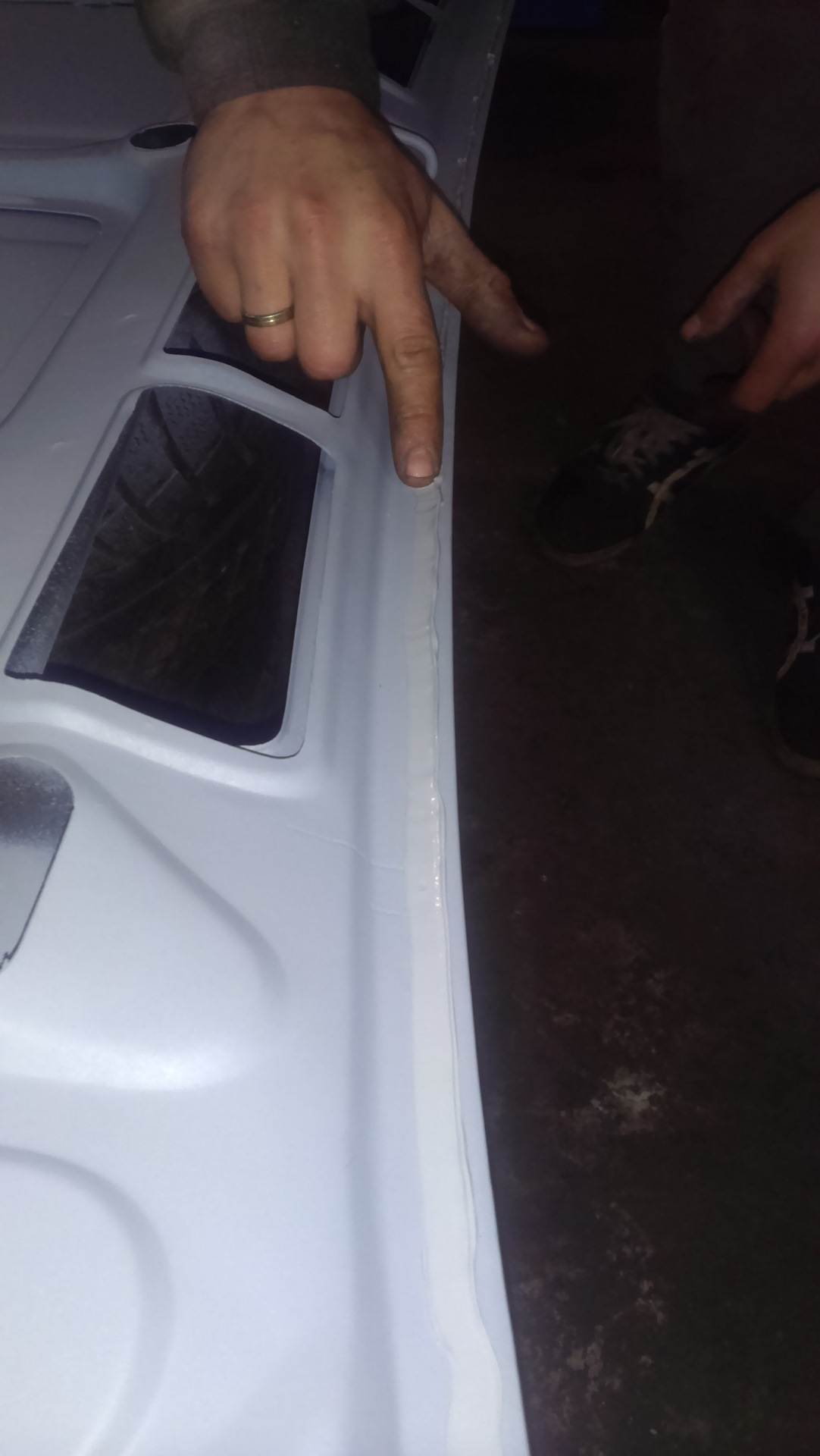 Подготовка капота к покраске — Lada 21063, 1,3 л, 1991 года | своими ...