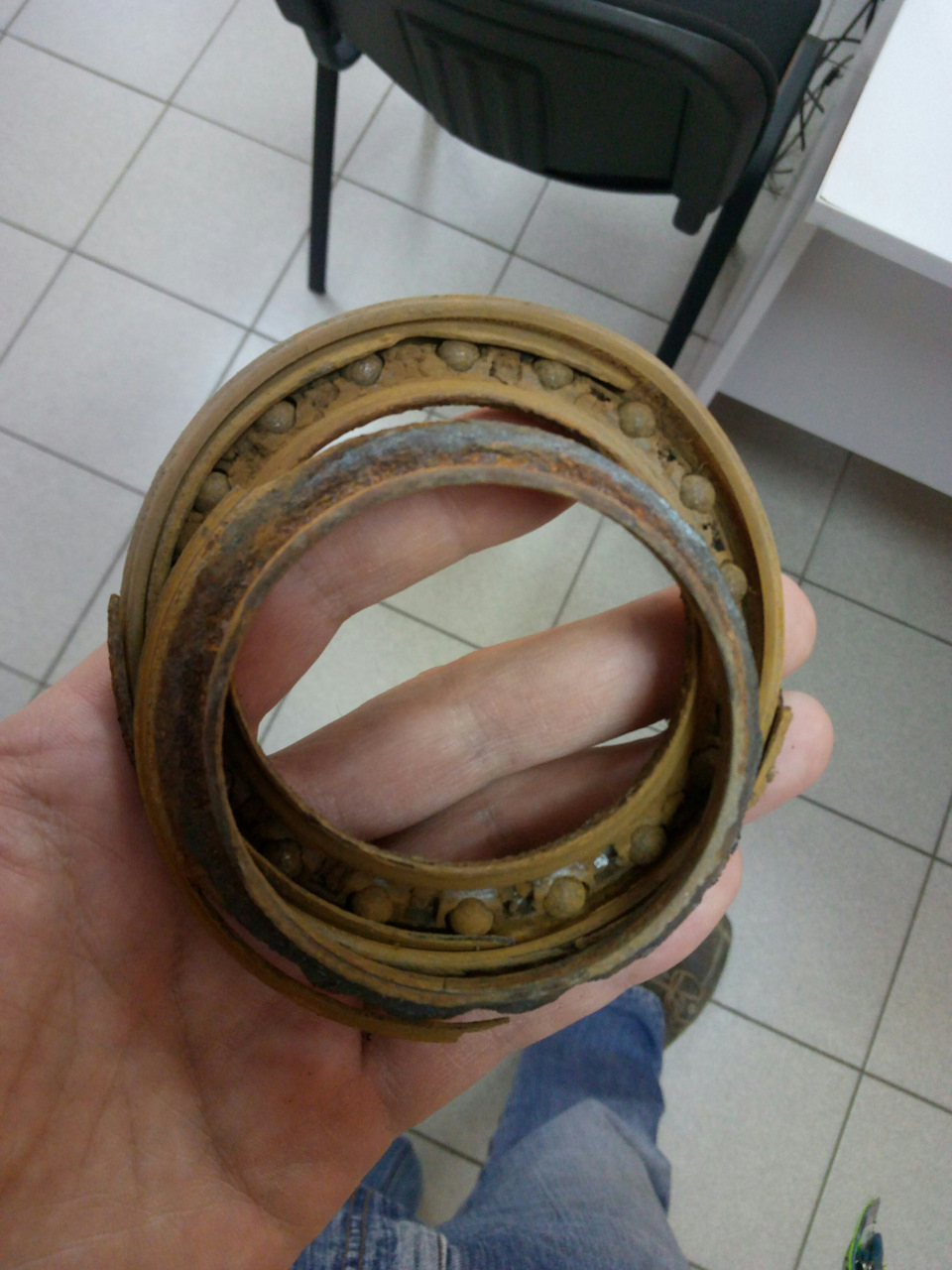 заехал поменять подшипник ступицы — Peugeot Partner, 1,4 л., 2010 года ...