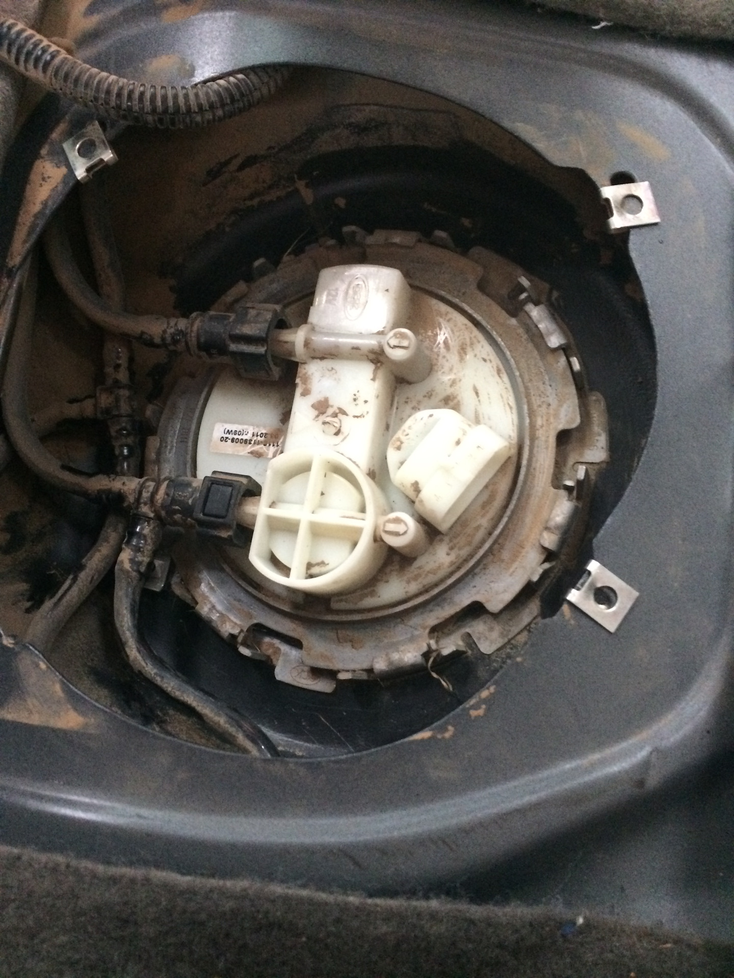 Сеточка бензонасоса - Lada Калина универсал, 1,6 л, 2012 года своими руками DRIV