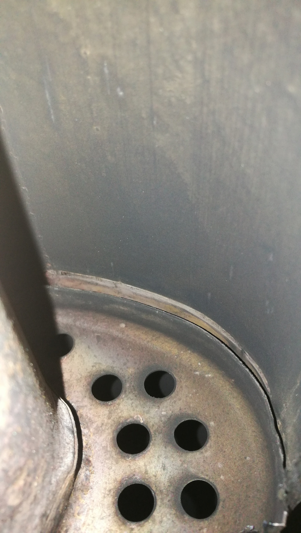 В резонаторе гремит перегородка что делать