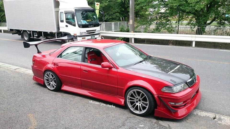 Toyota Mark 2 Toyota Chaser Red