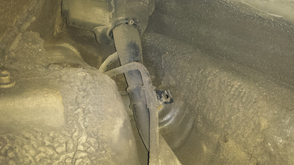 Шаркающий звук при повороте направо — Honda Fit (1G), 1,5 л, 2007 года ...