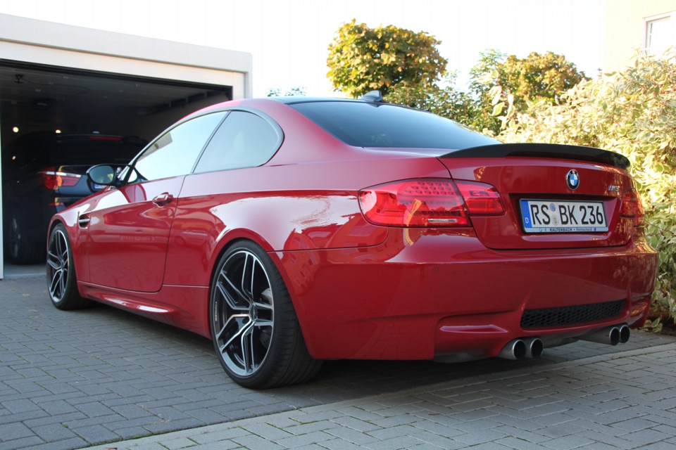 BMW e92 Вишневая