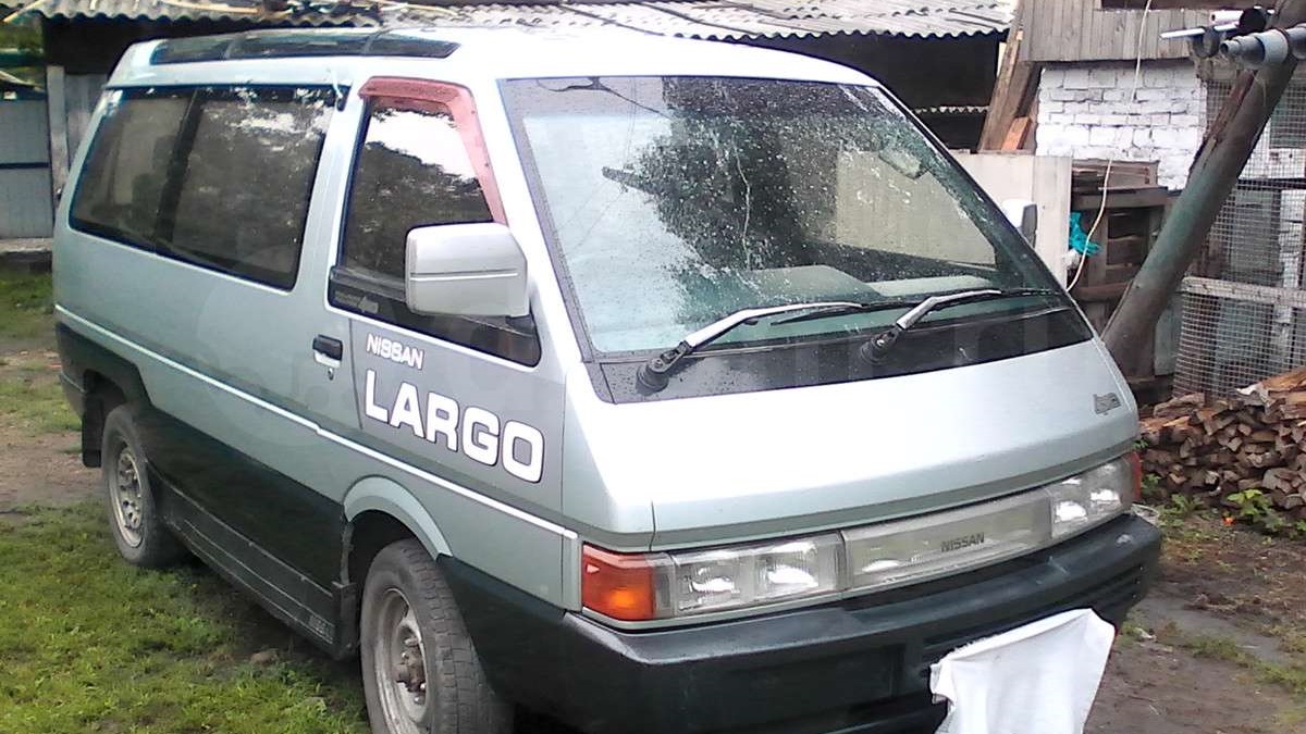 Nissan largo hot sale van