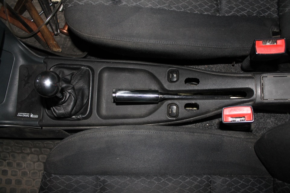 Гидравлический ручник на ваз 2115. Подтяжка ручника. Гидро ручной тормоз на ваз 2110. Долго стоит на ручнике. Долго стоит на ручнике.