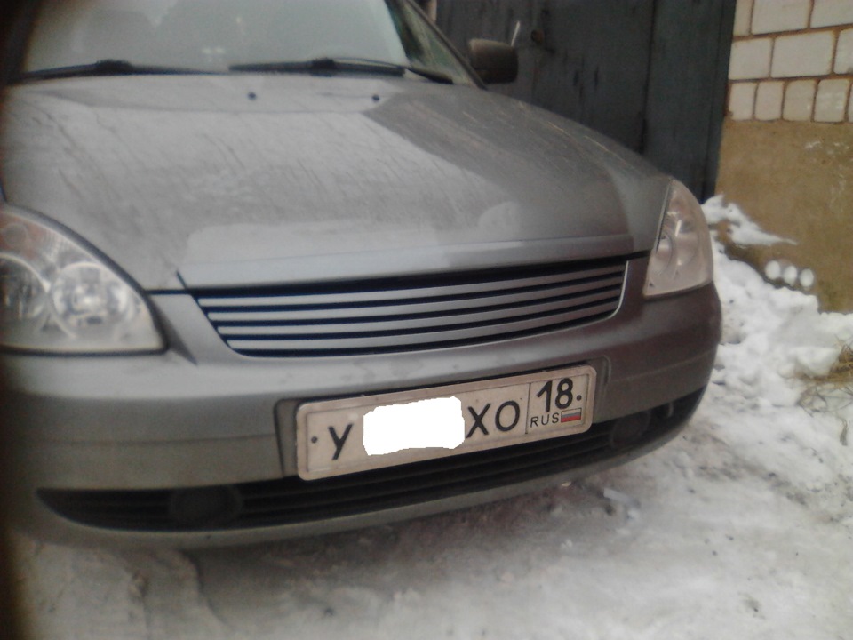 Решетка радиатора — Lada Приора седан, 1,6 л, 2013 года | аксессуары ...