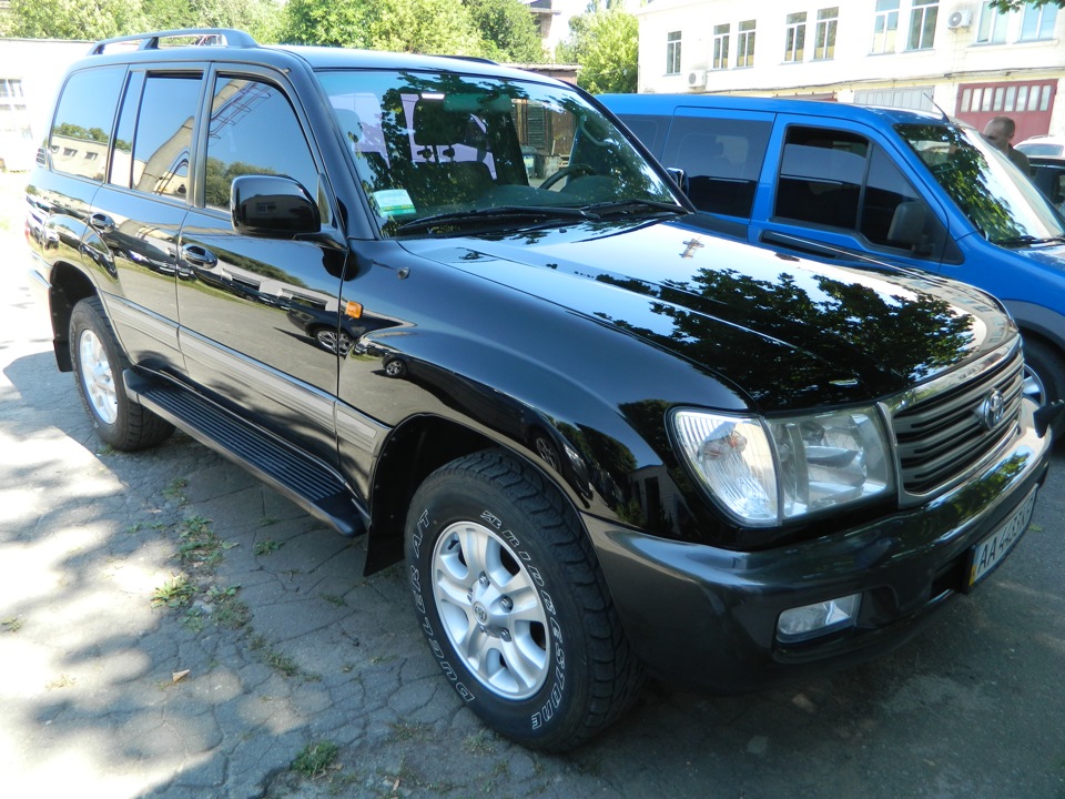 Ленд крузер 100 дизель. Тойота ленд Крузер 100. Toyota Land Cruiser 100 чёрный металлик. Toyota Land Cruiser 100 Blue. Land Cruiser 100 ATP.