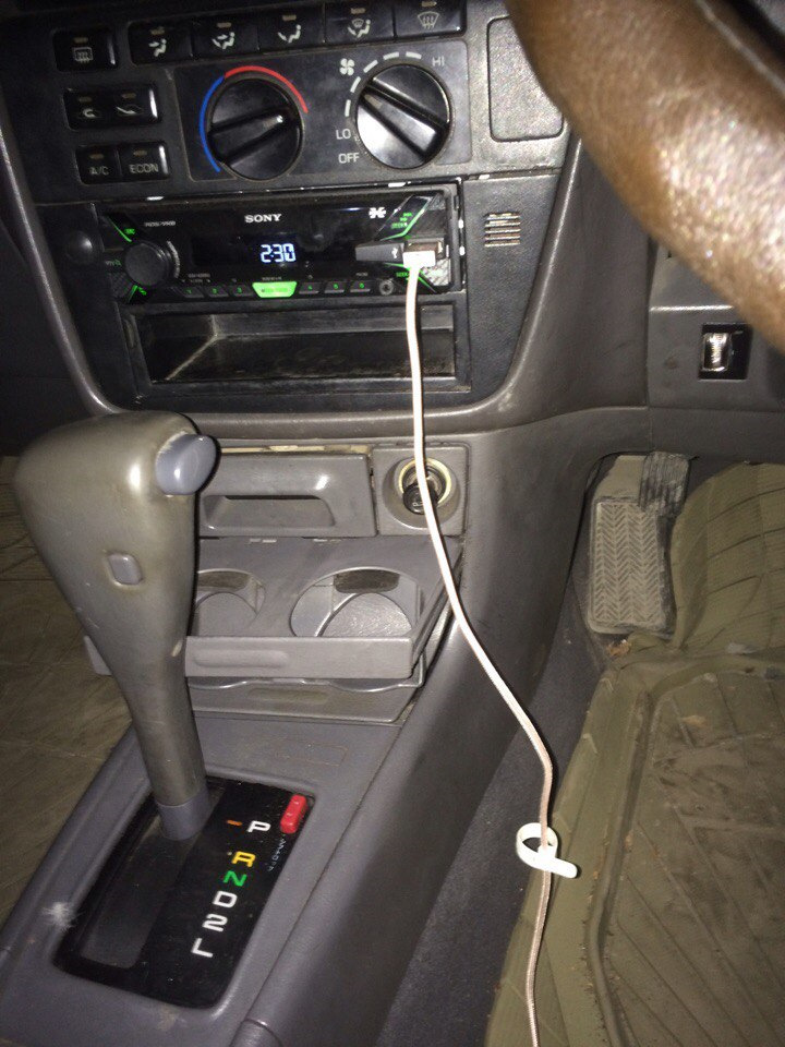 Поставил подстаканники — Toyota Camry (V30), 1,8 л, 1991 года ...