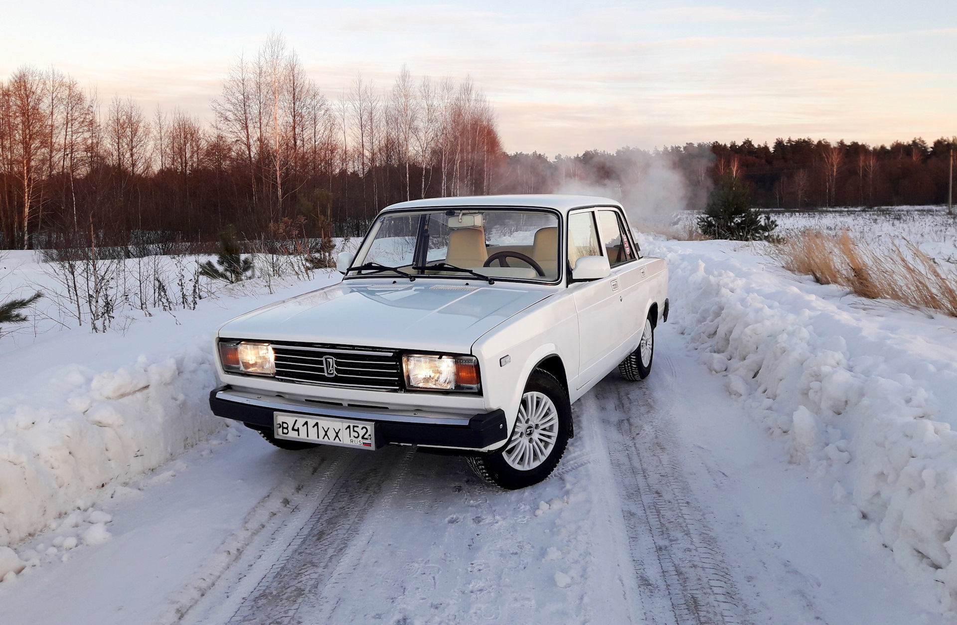 Ваз зимой. ВАЗ 2105 159. ВАЗ 2105 зимой. ВАЗ 2105 белая зимой. Winter Lada 2105.