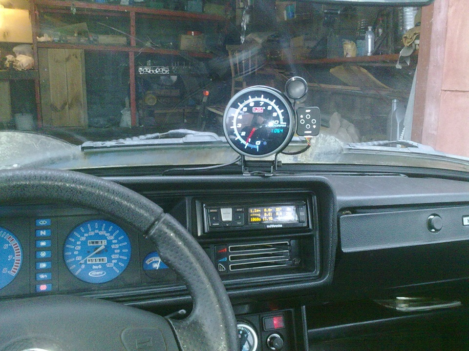 Тахометр AutoGauge установка — Lada 2107, 1,6 л, 2004 года | тюнинг ...