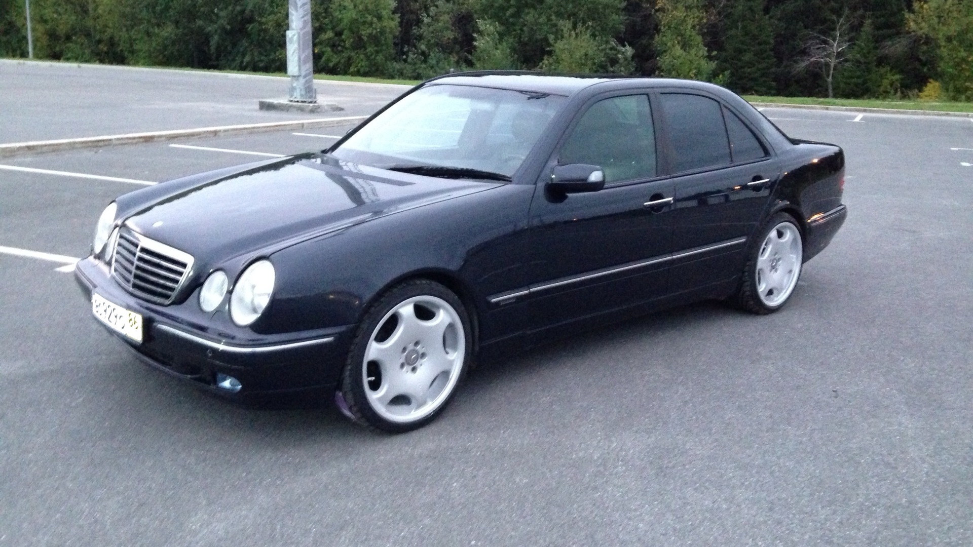 210 4 класс. Mercedes w210 Carlsson. Mercedes w210 4 matic. Мерседес 210 4matic. Мерседес w210 4.3 4matic.