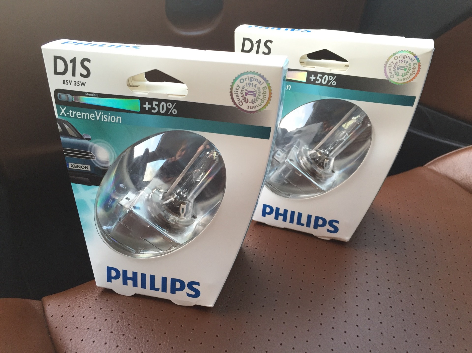 Philips x treme vision. D1s led Philips. Xenon treme Vision d1s. Philips extreme Vision d1s. Лампа s1 7000k.