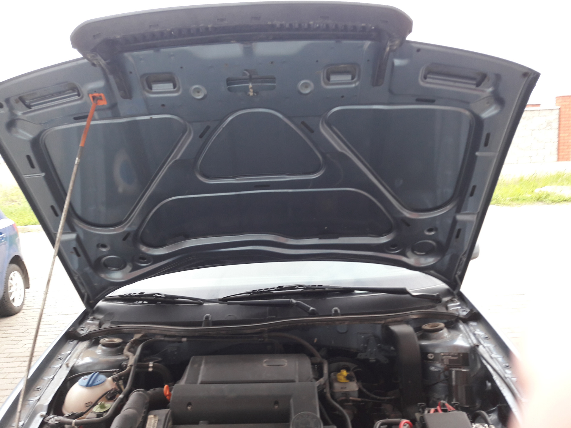 Шумка под капот — Skoda Octavia A4 Mk1, 1,4 л, 2007 года | аксессуары ...