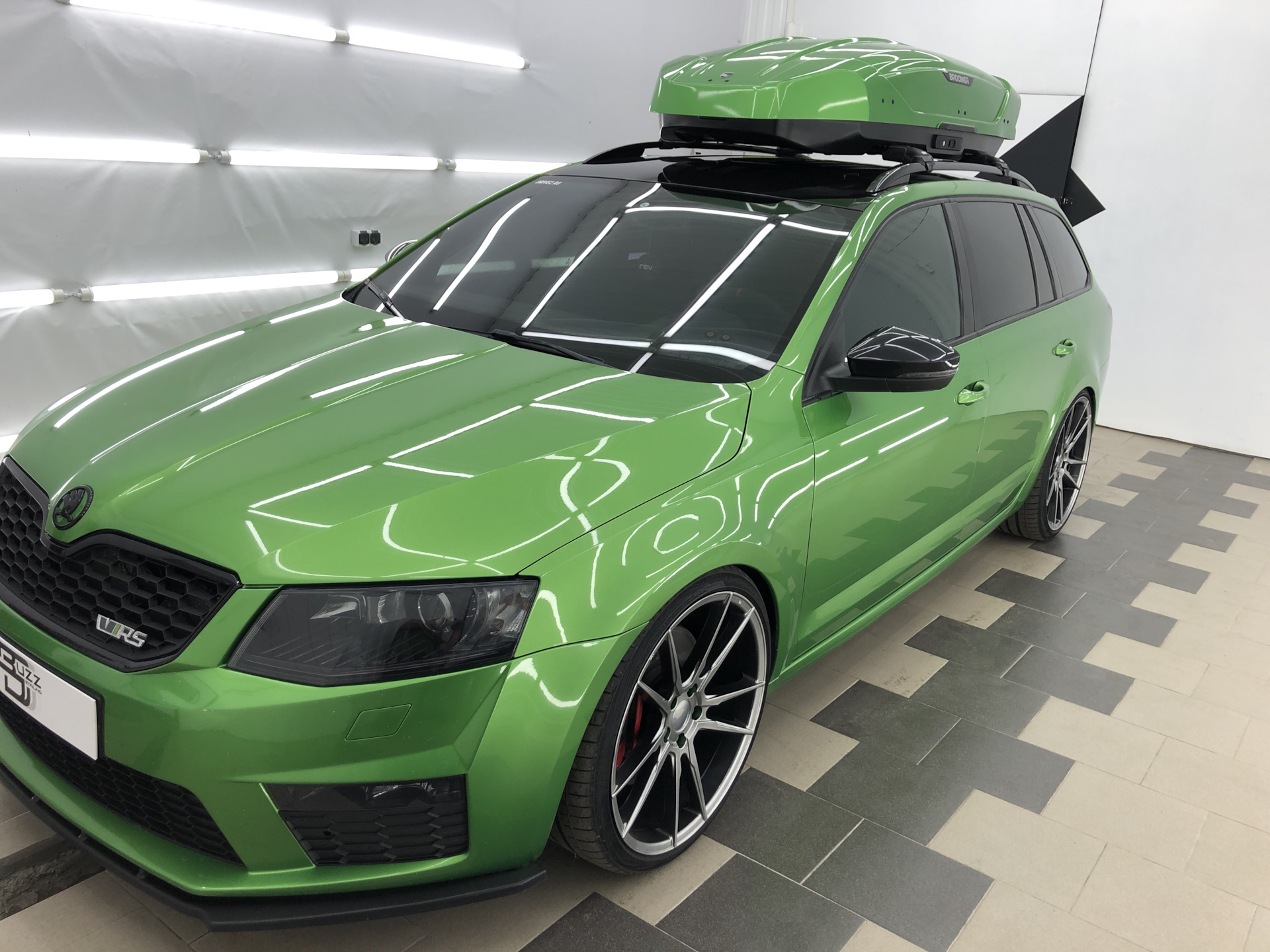 Skoda Octavia a7 Green