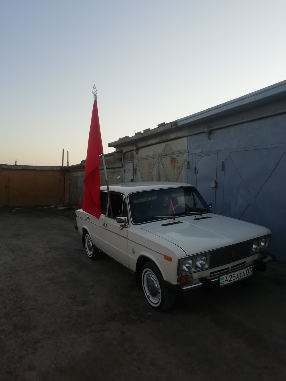 9 мая с опозданием))) — Lada 21063, 1,3 л, 1990 года | покатушки | DRIVE2