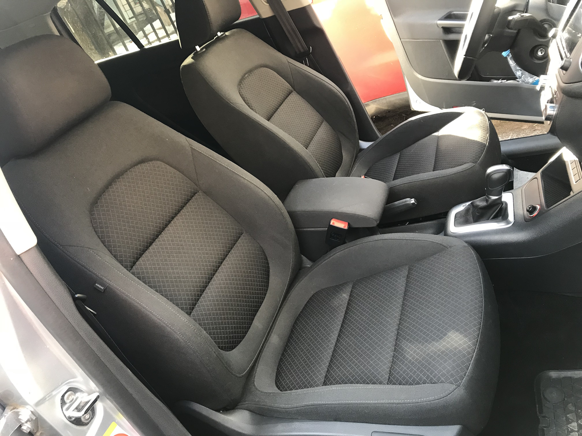 сиденья элантра 2003. сиденье с электроприводом фольксваген тигуан 2. электропривод водительского сиденья ауди ку5. установка сидений с электроприводом. электропривод сидений киа спортейдж 3.