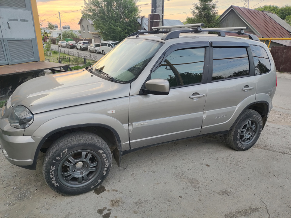 Chevrolet Niva GLX