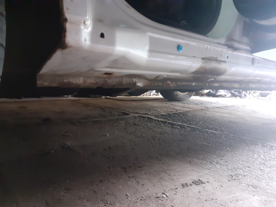 Правая сторона. — Mitsubishi Outlander (3G)