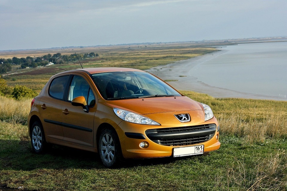 Peugeot 207 Orange