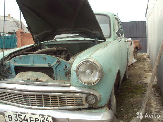 различие "телевизоров" (подкапотных панелей) моделей 407 и 403 ...