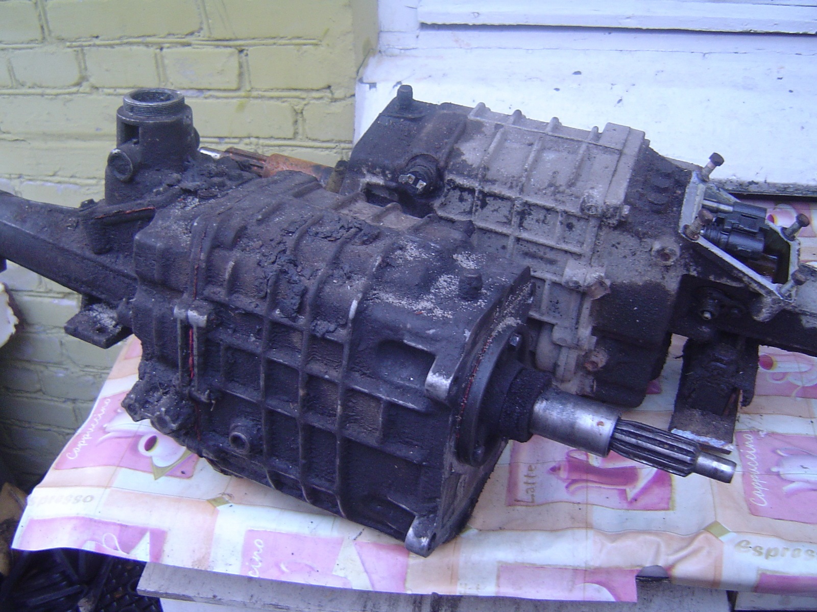 снятие кпп соболь 4х4. снять коробку соболь. датчик скорости на кпп соболь 4х4. заливная пробка коробки передач газ 3110. снять коробку соболь.