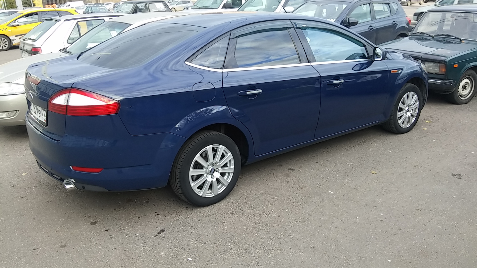 Ford Mondeo 2014 синий