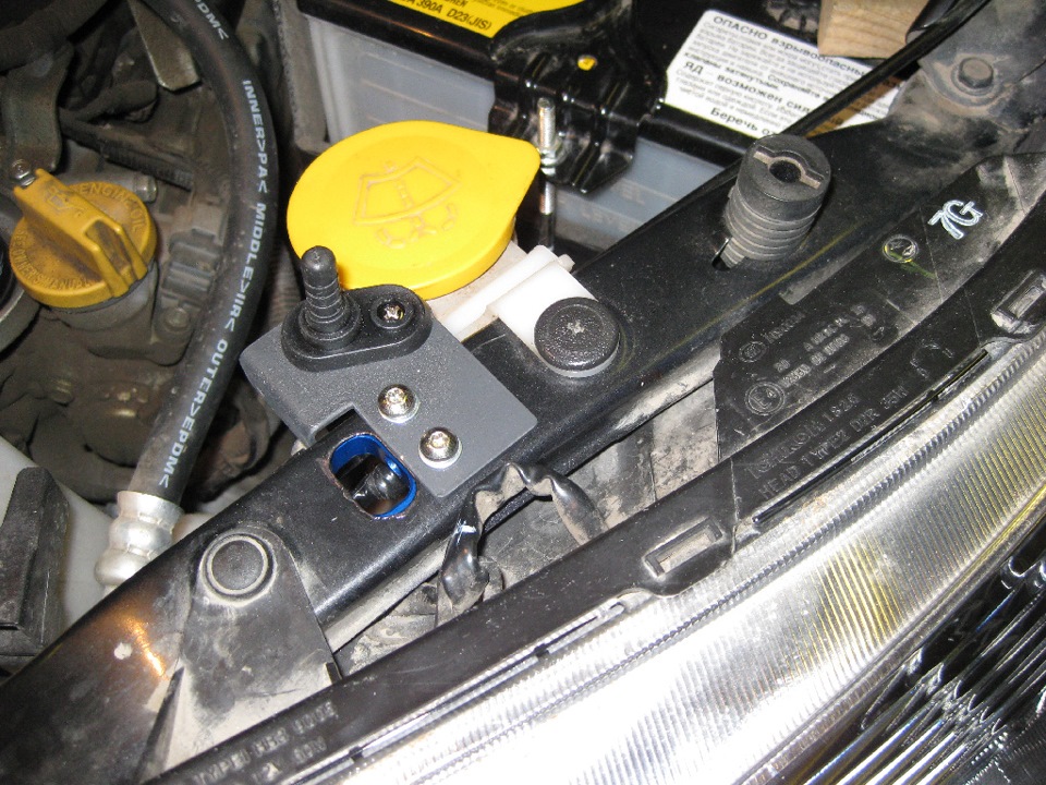 Концевик под капот. Концевик капота фокус 2. Subaru Forester sh концевик капота. Концевой выключатель капота Форд фокус 2. Концевик капота Optima.