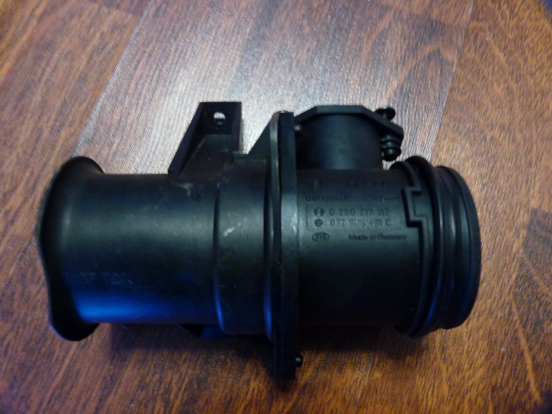 Фото в бортжурнале Audi A4 Avant (B5). Запчасти на фото: Z1717, 906401