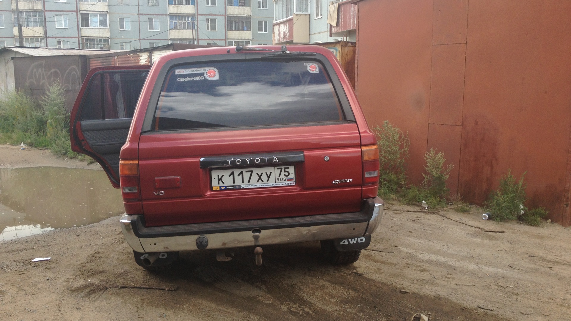 Toyota 4Runner (II) 3.0 бензиновый 1996 | 3.0 МКП 