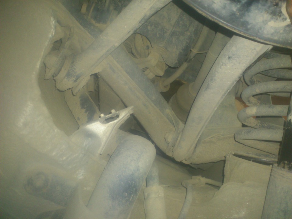 замена резинок амортизатора — Mercedes-Benz C-class (W202), 1,8 л, 1994 ...