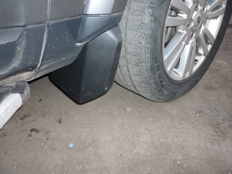 установка брызговиков — Land Rover Discovery IV, 3 л, 2009 года ...