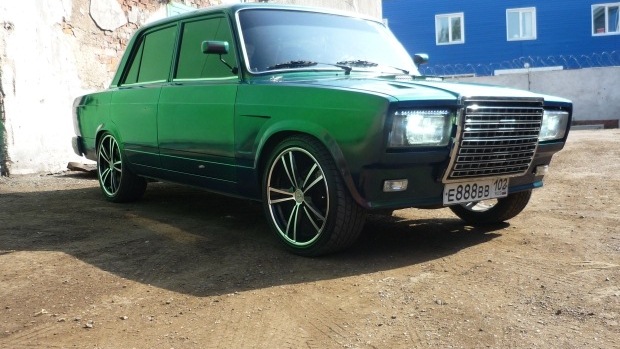 Зеленая 2107 тюнинг Lada 2105 1.5 бензиновый 2007 Пятый нах...)) на DRIVE2