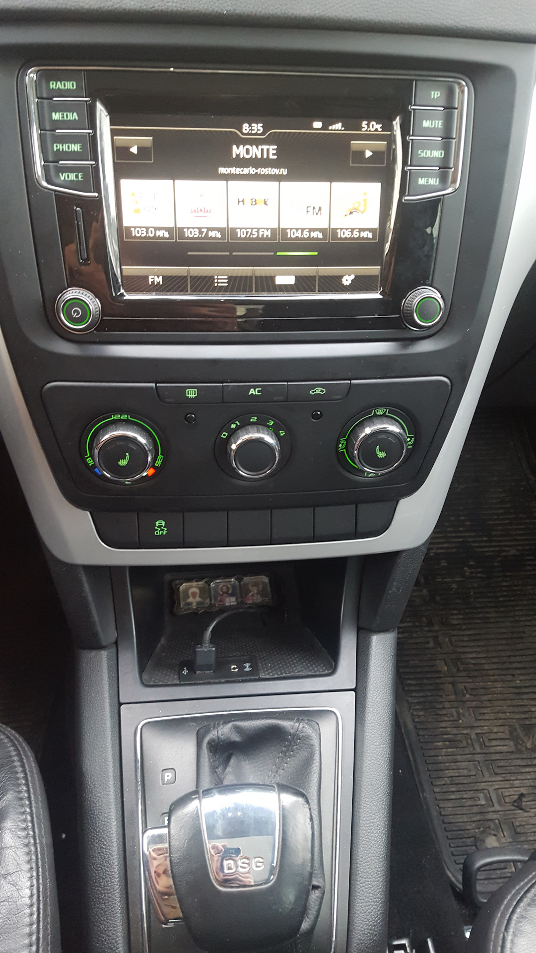 Mib магнитола. Магнитола Bolero Skoda Yeti. Магнитола Bolero MIB 2. Магнитола mib2 Bolero для Skoda. Магнитола MIB 3.