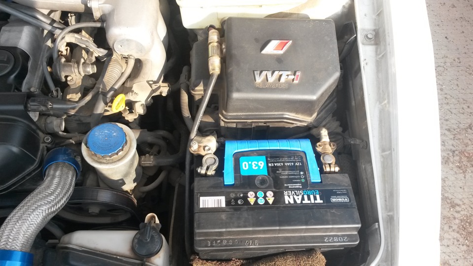 Аккумулятор, прикуриватель и наклейки — Toyota Chaser (100), 2,5 л ...