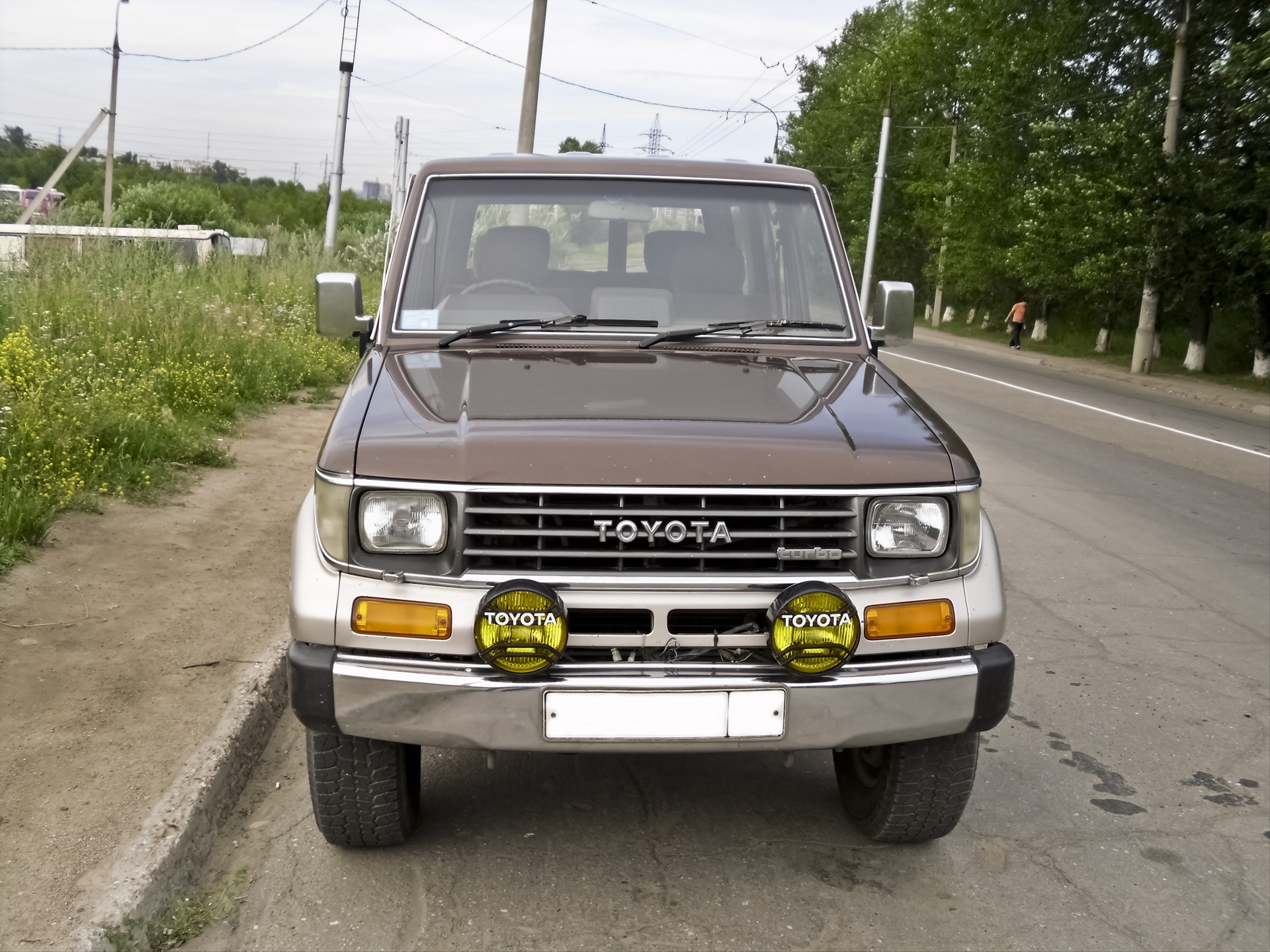   Toyota Land Cruiser Prado 25 1990 