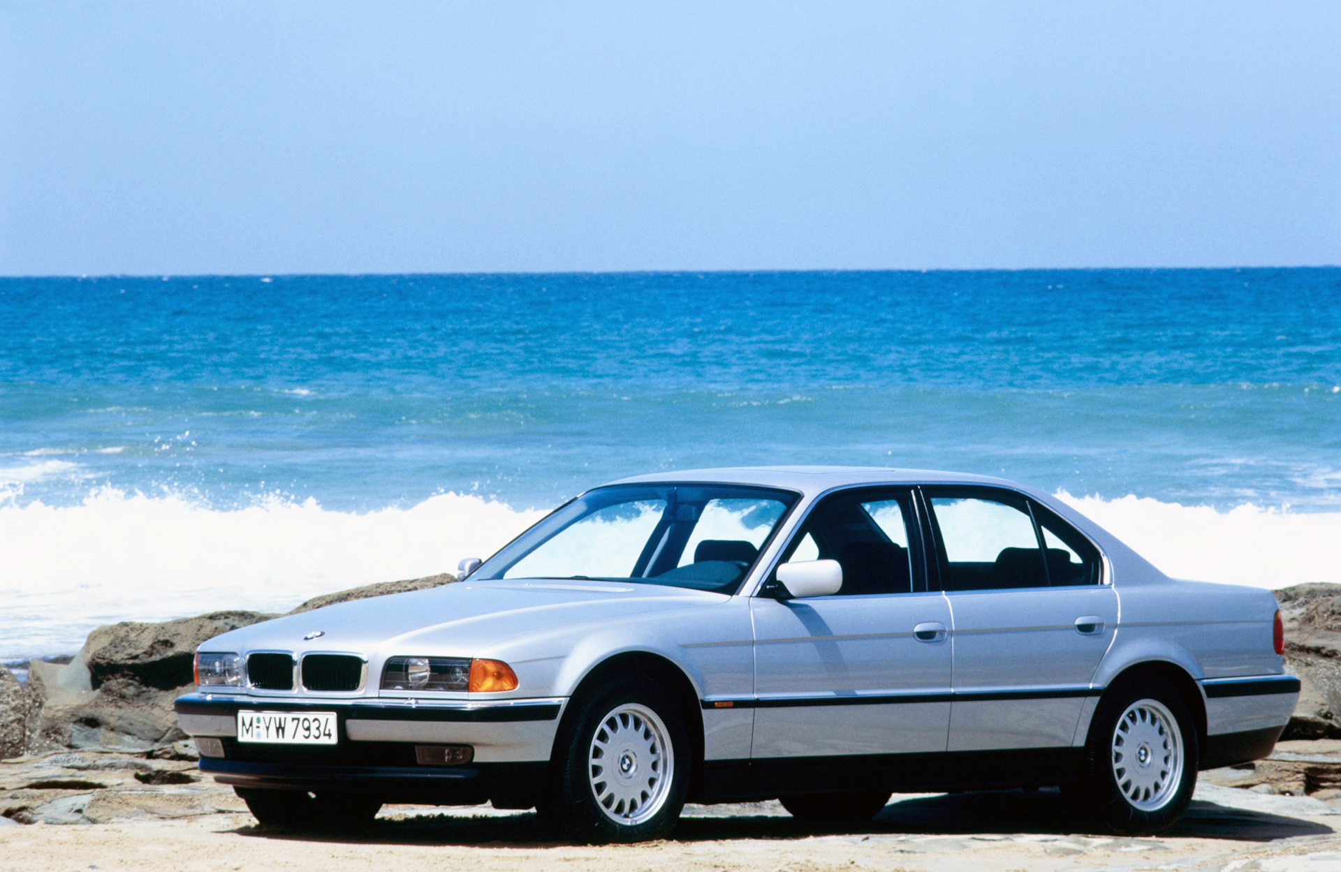 BMW 730i e38