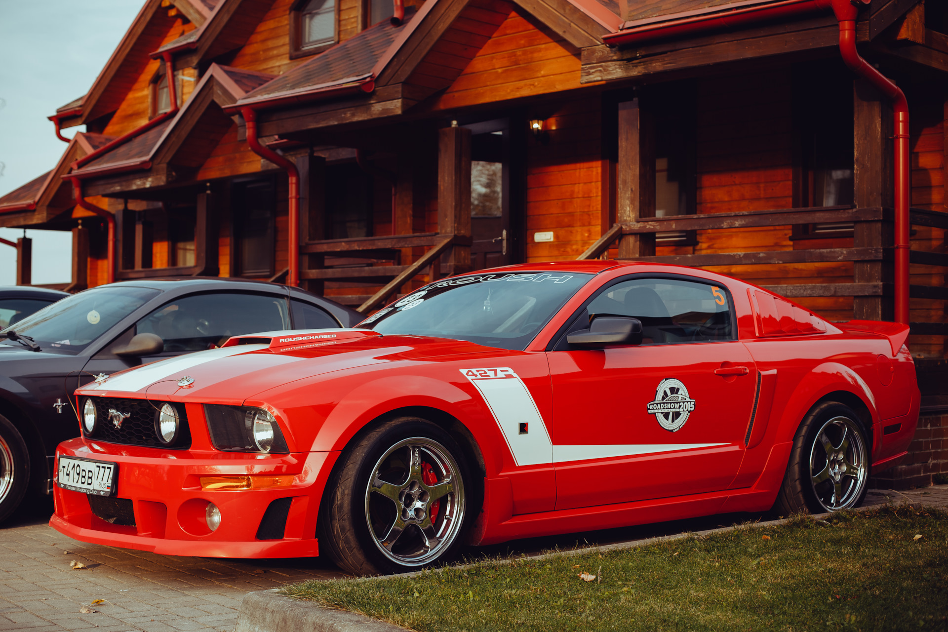 Мустанг нижний новгород. Мустанг клуб. Mustang Russia. Ford Mustang Russia. Мустанг клуб 50.