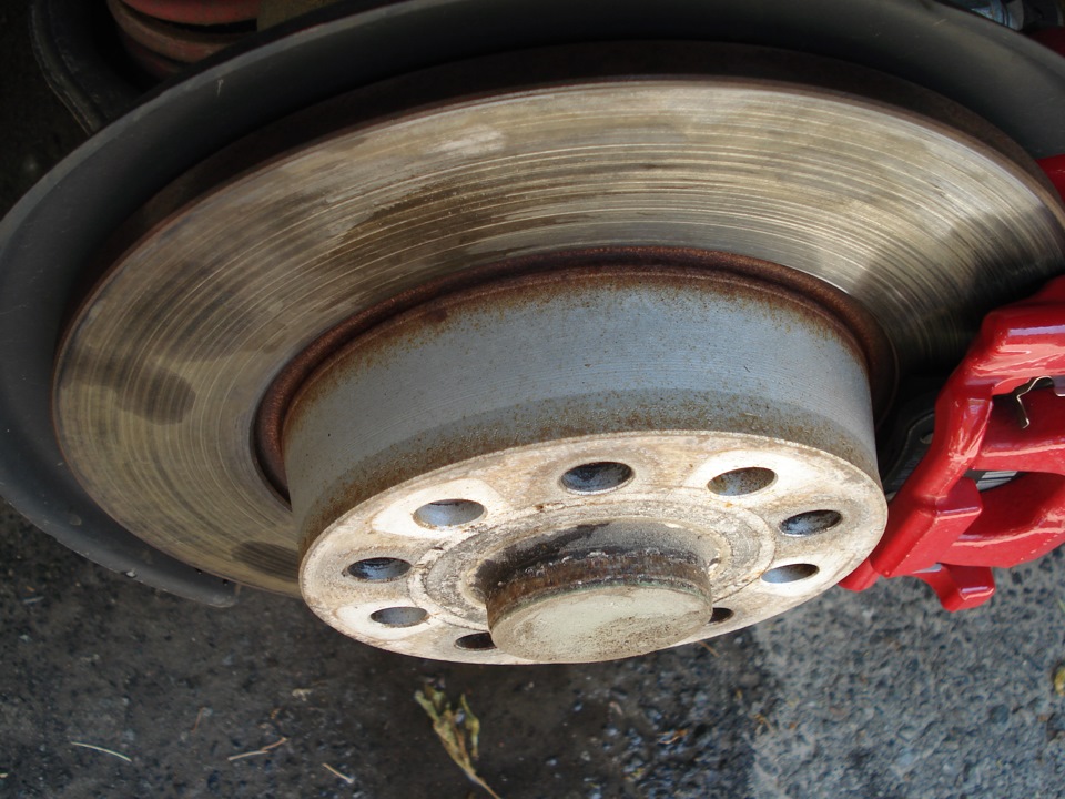 6 митсубиси. Колодки тормозные на 340 диски кодиак. 5q0615301f. 4. 4.