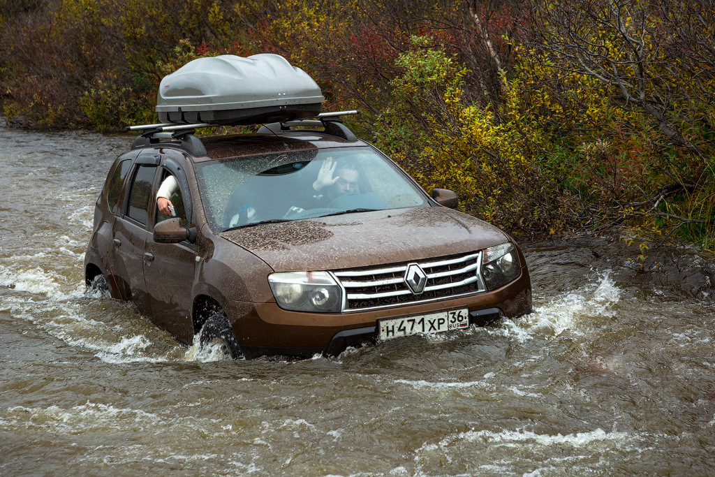 Рено дастер установка. Дастер Airtek 435. Renault Duster путешествия. Рено Дастер для путешествий. Рено Дастер для туризма.