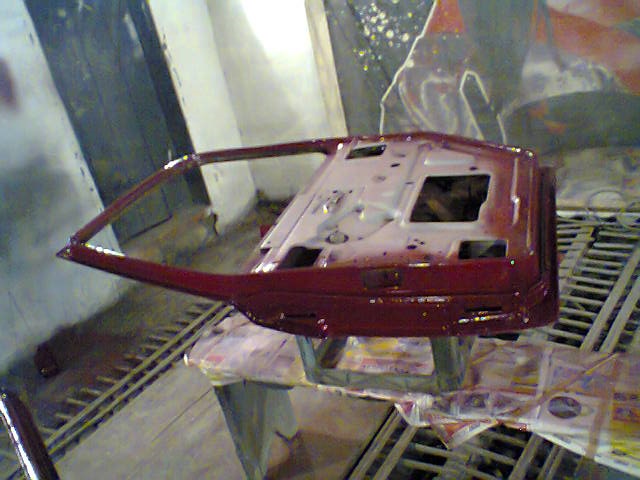 Покраска проем дверей уже в другой цвет — ГАЗ 24, 2,5 л, 1979 года ...