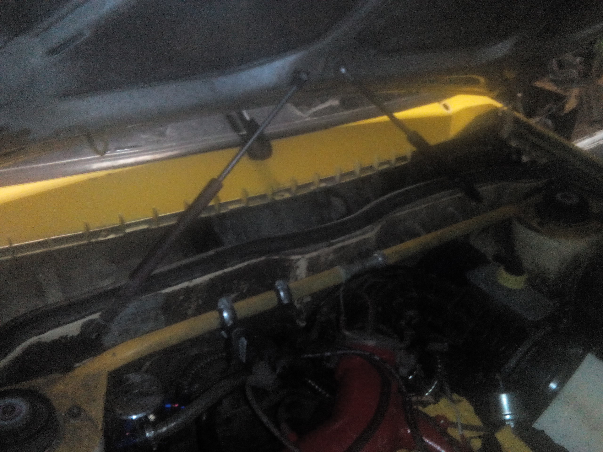 Газовые упоры на капот ВАЗ 2109 — Lada 2109, 1,7 л, 1988 года | тюнинг ...