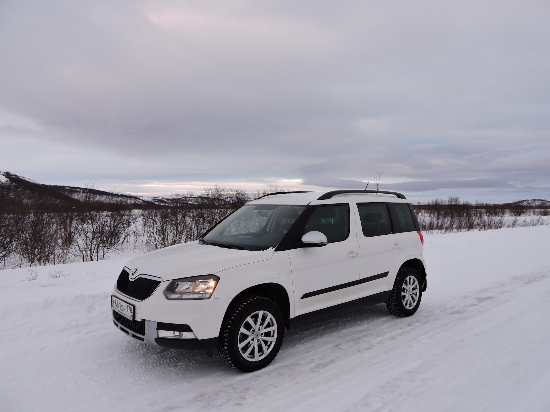 Етти отзывы. Шкода Йети. Шкода Йети 1.2. Шкода Йети зима. Skoda Yeti Drive 2.