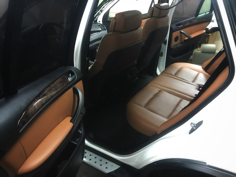 Фото в бортжурнале BMW X5 (E53)