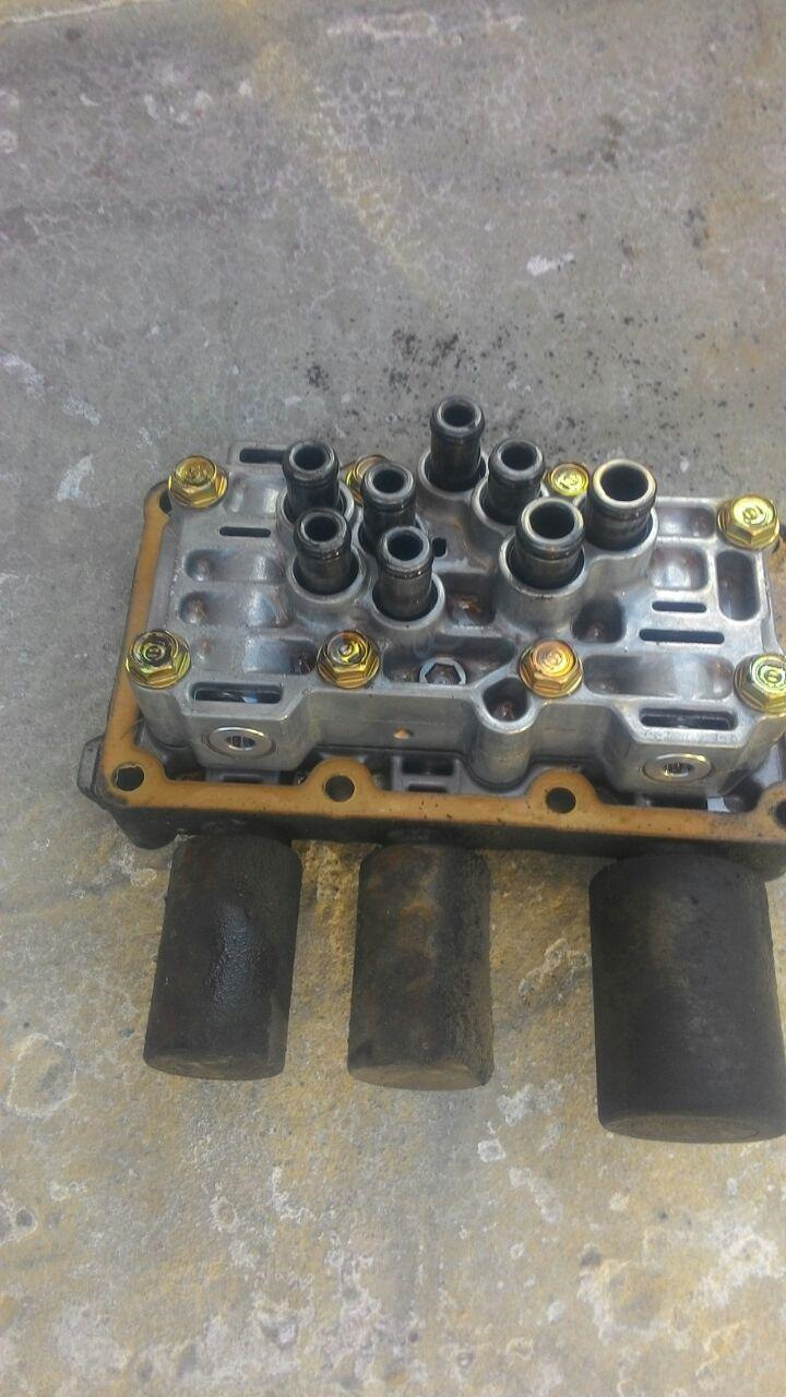 Чистка гидроблока+масло — Honda Fit (1G), 1,5 л, 2003 года | своими ...