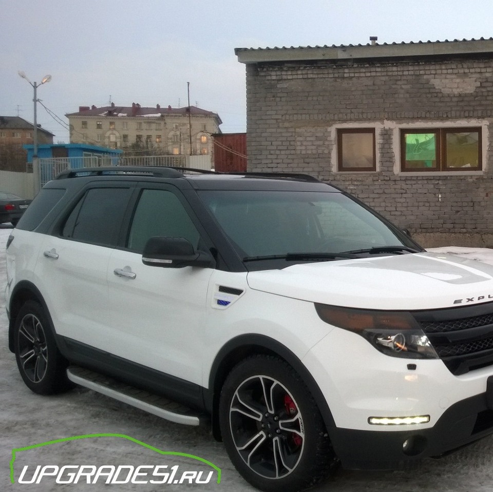 Ford Explorer 2016 Custom Tuning White