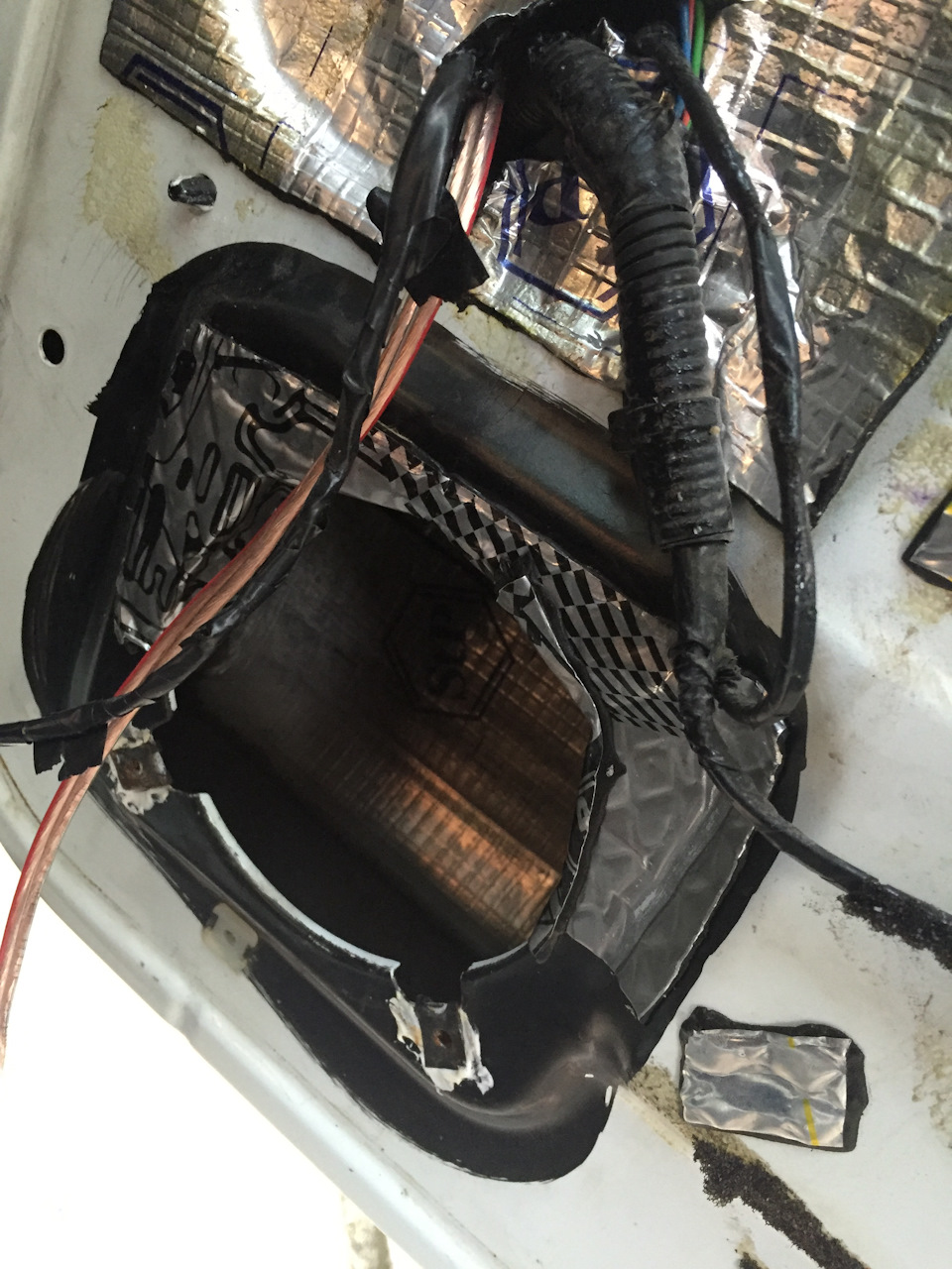 Сделал тоннель для эстрадок. Хоть чуть -чуть стала играть в объем ...